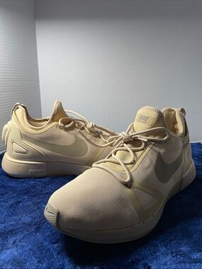 Nike Dual Racer low top Men’s Sneakers size 13- Light Beige (brand new)